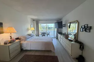 2801 N Palm Aire Dr, Pompano Beach, FL 33069 - Photo 9