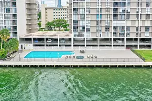 17500 N Bay Rd, Sunny Isles Beach, FL 33160 - Photo 25