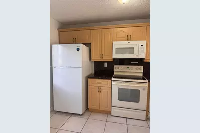 8454 NW 8th St #3, Miami, FL 33126 - Photo 3