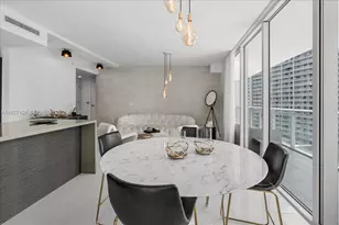 1080 Brickell Ave, Miami, FL 33131 - Photo 15