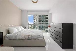 1080 Brickell Ave, Miami, FL 33131 - Photo 17