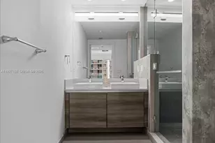 1080 Brickell Ave, Miami, FL 33131 - Photo 17