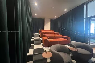 11 NE 6th St, Miami, FL 33132 - Photo 11