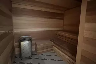 11 NE 6th St, Miami, FL 33132 - Photo 13