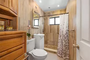 887 NE 145th St, North Miami, FL 33161 - Photo 25