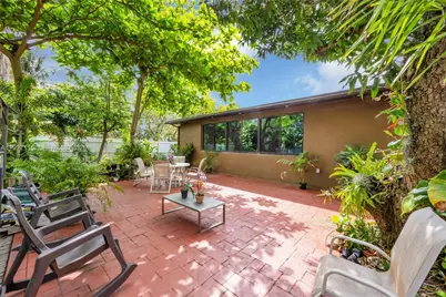 887 NE 145th St, North Miami, FL 33161 - Photo 31