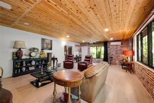 887 NE 145th St, North Miami, FL 33161 - Photo 5