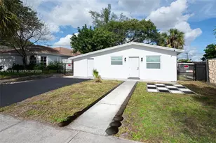 3017 NW 2nd St, Pompano Beach, FL 33069 - Photo 1