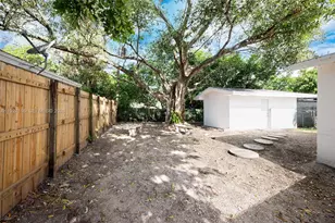 3017 NW 2nd St, Pompano Beach, FL 33069 - Photo 3
