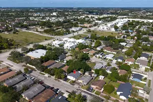 3017 NW 2nd St, Pompano Beach, FL 33069 - Photo 31