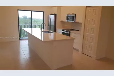 8195 NW 104th Ave #33, Doral, FL 33178 - Photo 5