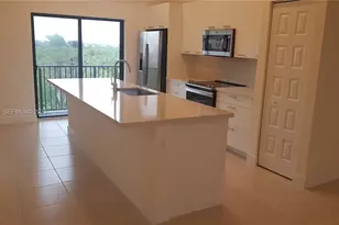 8195 NW 104th Ave, Doral, FL 33178 - Photo 5