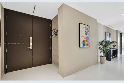 300 Biscayne Blvd Way #301E, Miami, FL 33131 - Photo 3