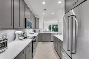 4272 N Magnolia Cir, Delray Beach, FL 33445 - Photo 13