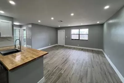 5415 NW 22nd St #5415, Lauderhill, FL 33313 - Photo 15