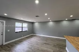 5415 NW 22nd St, Lauderhill, FL 33313 - Photo 9