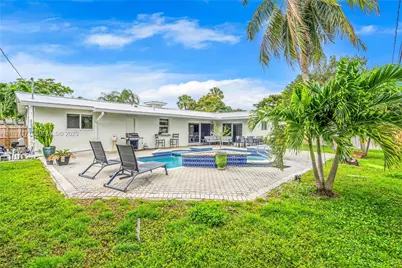 251 SE 8th St #., Pompano Beach, FL 33060 - Photo 31