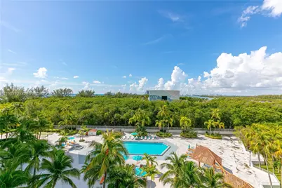 100 Bayview Dr #625, Sunny Isles Beach, FL 33160 - Photo 31