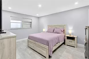 410 SE 2nd St, Hallandale Beach, FL 33009 - Photo 9