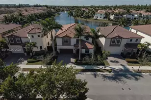 8800 NW 98th Ct, Doral, FL 33178 - Photo 43