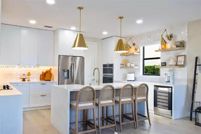 8800 NW 98th Ct, Doral, FL 33178 - Photo 15