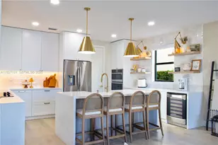 8800 NW 98th Ct, Doral, FL 33178 - Photo 15