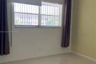 300 NE 20th St, Boca Raton, FL 33431 - Photo 17