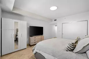 19900 E Country Club Dr, Aventura, FL 33180 - Photo 17