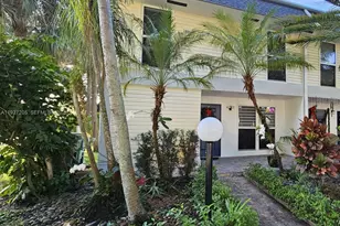 2750 N 34th Ave, Hollywood, FL 33021 - Photo 1