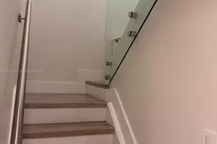 6864 NW 166th Terrace, Miami Lakes, FL 33014 - Photo 19