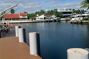 16453 NE 33rd Ave, North Miami Beach, FL 33160 - Photo 5