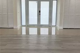 16453 NE 33rd Ave, North Miami Beach, FL 33160 - Photo 3