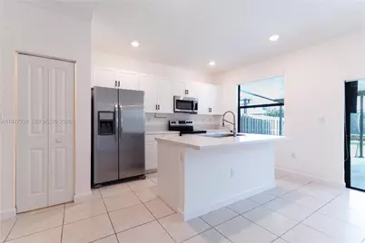 25185 SW 108th Ave #25185, Homestead, FL 33032 - Photo 5