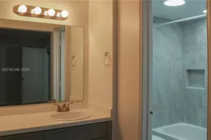 9421 Evergreen Pl, Davie, FL 33324 - Photo 17