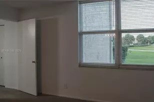 9421 Evergreen Pl, Davie, FL 33324 - Photo 3