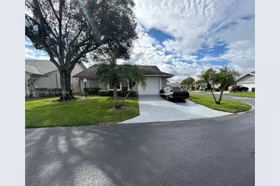 5275 Tiffany Anne Cir, West Palm Beach, FL 33417 - Photo 1