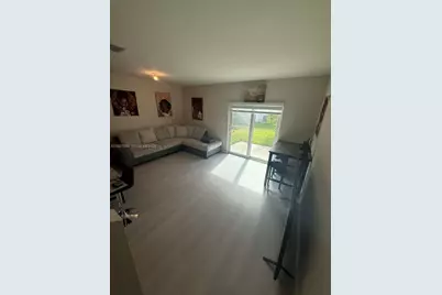 1037 NW 5th St #1037, Florida City, FL 33034 - Photo 3