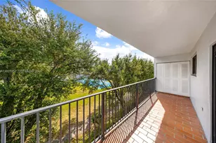 5765 W 25th Ct, Hialeah, FL 33016 - Photo 27