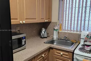 364 SW 11th St, Miami, FL 33130 - Photo 31