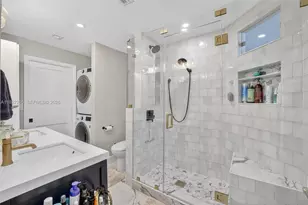 237 City View Dr, Fort Lauderdale, FL 33311 - Photo 29