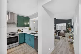 237 City View Dr, Fort Lauderdale, FL 33311 - Photo 3