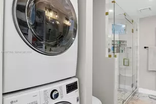 237 City View Dr, Fort Lauderdale, FL 33311 - Photo 35