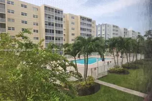 610 NE 12th Ave, Hallandale Beach, FL 33009 - Photo 13