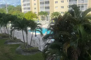 610 NE 12th Ave, Hallandale Beach, FL 33009 - Photo 9