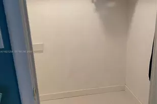 610 NE 12th Ave, Hallandale Beach, FL 33009 - Photo 23