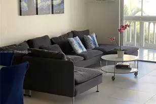 610 NE 12th Ave, Hallandale Beach, FL 33009 - Photo 17