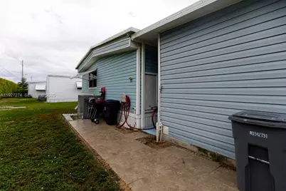 53005 Del Rio Bay, Palm Beach, FL 33436 - Photo 17