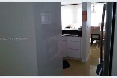 10136 NW 43rd Ter #10136, Doral, FL 33178 - Photo 11