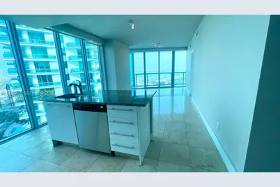 888 Biscayne Blvd #2412, Miami, FL 33132 - Photo 3