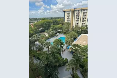 4550 NW 9th St #416E, Miami, FL 33126 - Photo 3